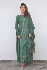 Nivetha Pethuraj At Mental Madilo Movie Press Meet